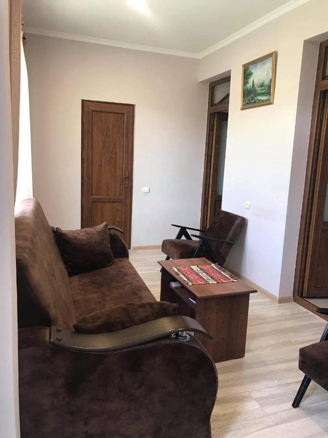 Ana-Maria Bnb Tat'ev Exterior photo
