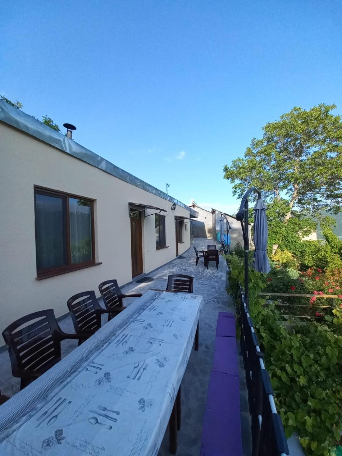 Ana-Maria Bnb Tat'ev Exterior photo