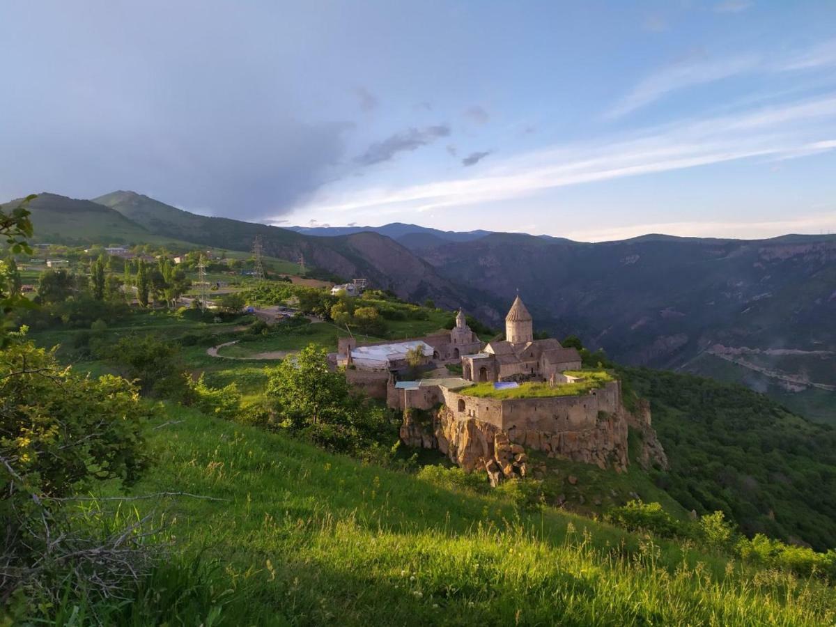 Ana-Maria Bnb Tat'ev Exterior photo